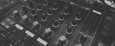 Hoe krijg je gigs als DJ?