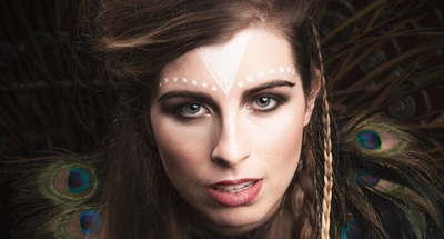 Lizzy V deelt nieuwe muziek en handige Gigstarter tips