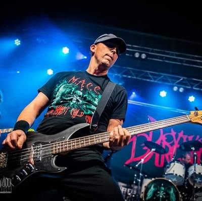 Rocken gegarandeerd met Devil's Bargain en REL - Rock En Lol!