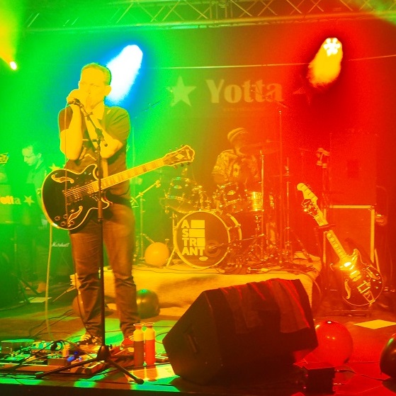 Boek Yotta Gigstarter