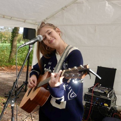Eefje, Pop, Nederpop, Akoestisch soloartist