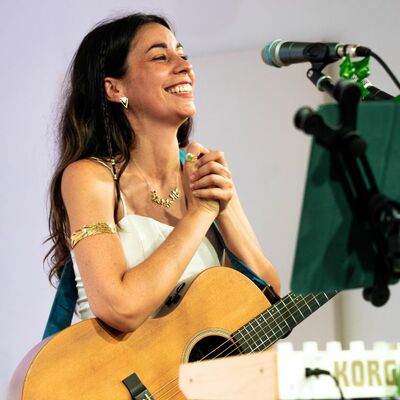 Tyna Ros, Akoestisch, Pop, Volksmuziek soloartist