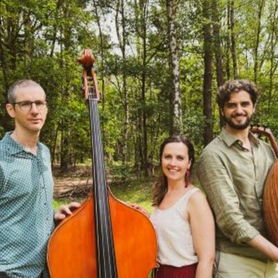 Amber Haddad, Wereldmuziek, Jazz, Volksmuziek band