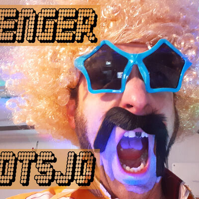 Zenger Rotsjo, Entertainment, Komedie, Singer-songwriter soloartist