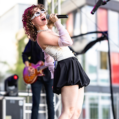 Lizi & the Friendz, Pop, Indie Rock, Soul band