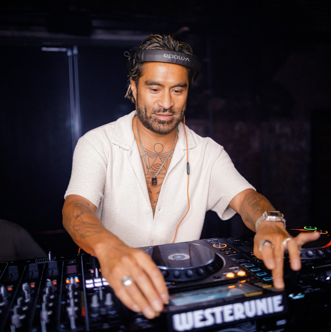 Boek Ramon Rivé | Gigstarter DJs